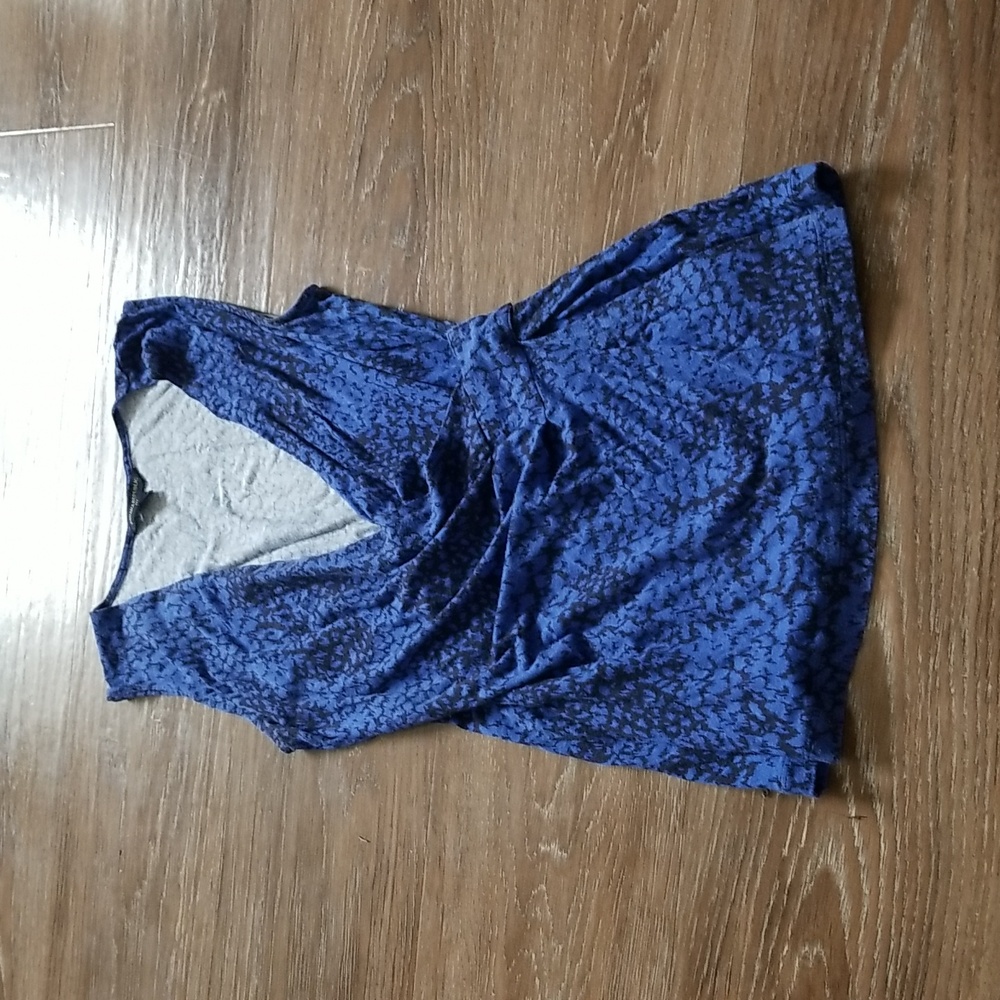 (S) Banana Republic Semi-Casual Top Business Casual Weekend Host Low Neckline